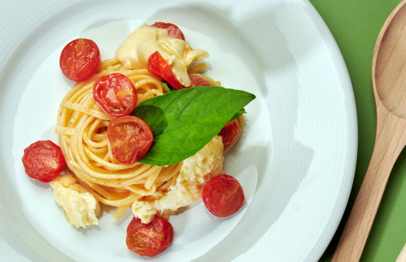Linguine tomate parmesan mozzarella