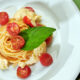 Linguine tomate parmesan mozzarella